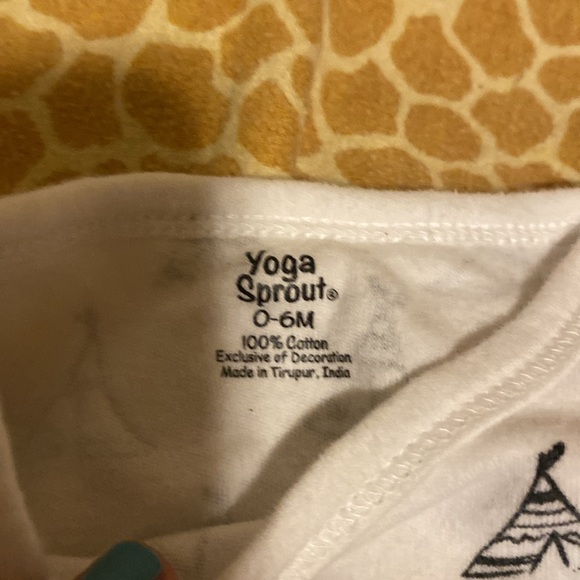 Baby boy clothes, 6-9 mo pants, onesie & pajamas - Picture 6 of 16